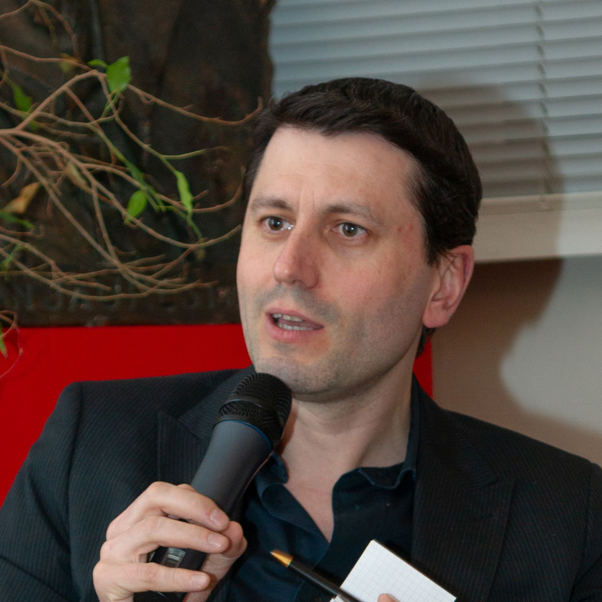  16 FP / Frédéric Martel